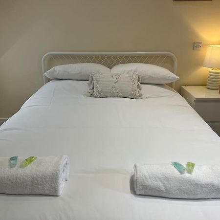 6 Studio Flat, 50M To Airbus Μπρίστολ Εξωτερικό φωτογραφία