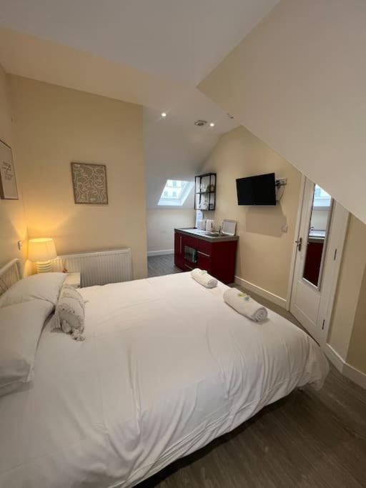 6 Studio Flat, 50M To Airbus Μπρίστολ Εξωτερικό φωτογραφία