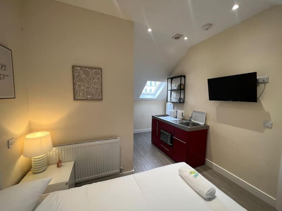 6 Studio Flat, 50M To Airbus Μπρίστολ Εξωτερικό φωτογραφία