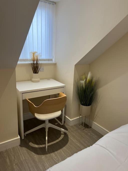 6 Studio Flat, 50M To Airbus Μπρίστολ Εξωτερικό φωτογραφία
